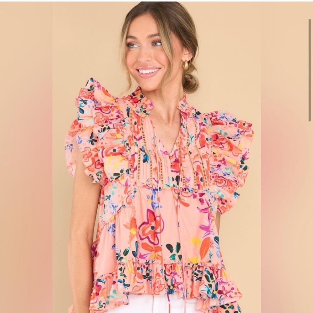 Alivia Tina Rainbow Floral Pink Sand Top Size M - Picture 5 of 16